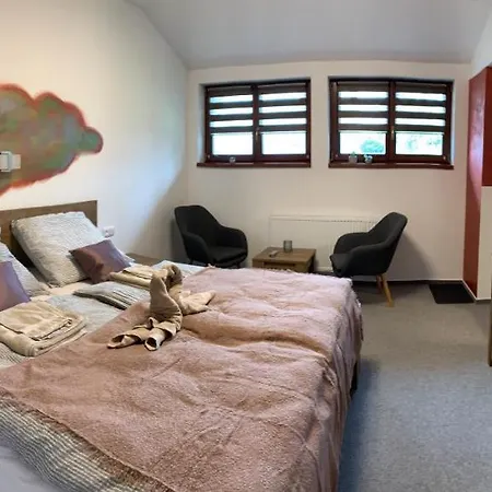 Kamrovec 3* タホフ