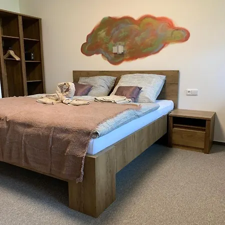 Kamrovec ゲストハウス タホフ